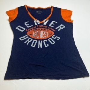 Womens' vintage Denver Broncos Short Sleeve V-neck Shirt Size Large